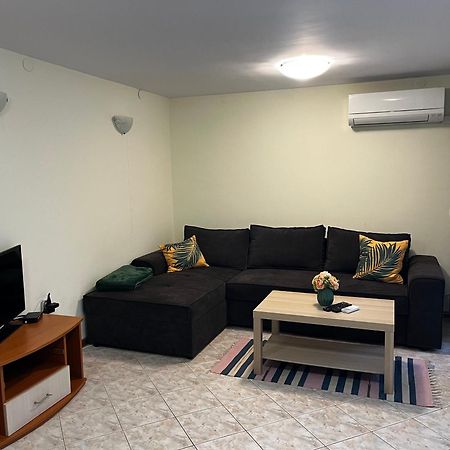 Green Central Apartment Varna Luaran gambar